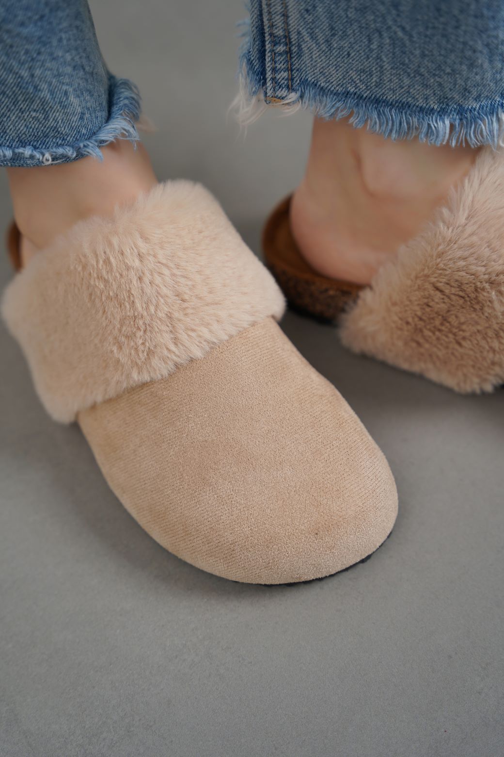 COSY FUR SLIPPERS