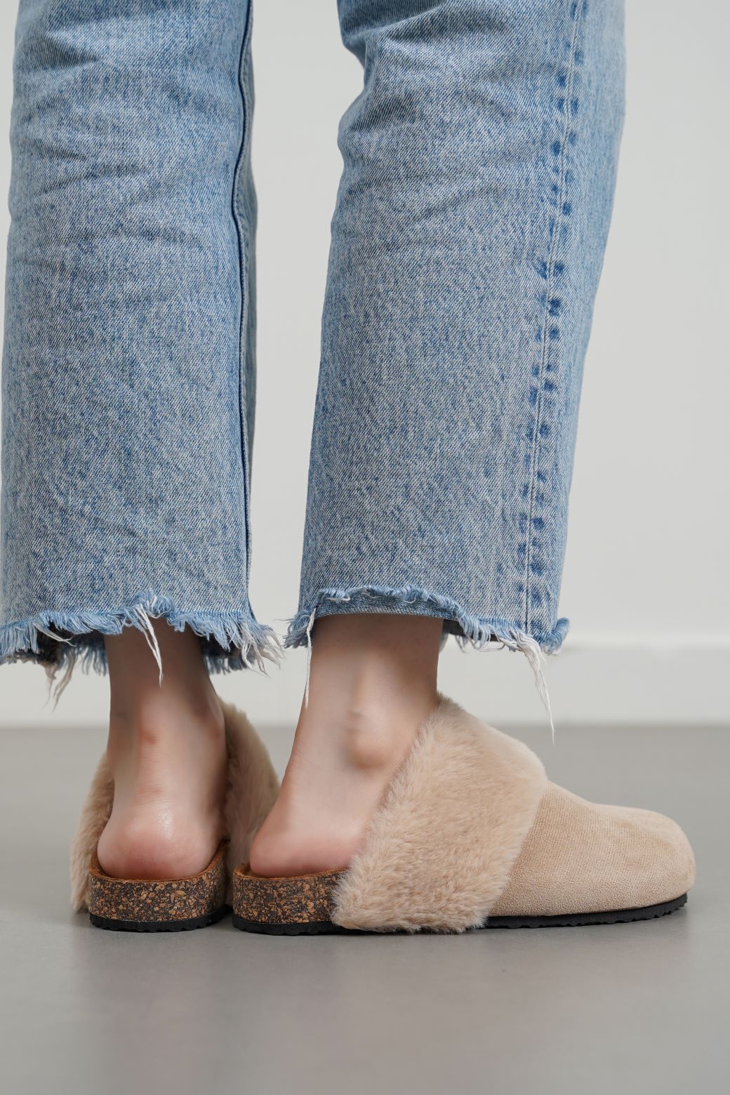 COSY FUR SLIPPERS