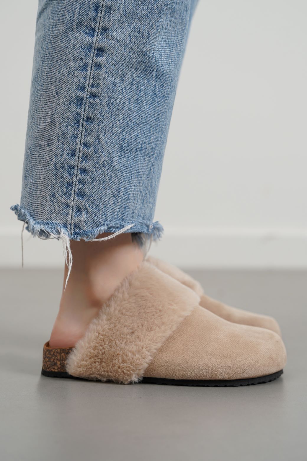 COSY FUR SLIPPERS